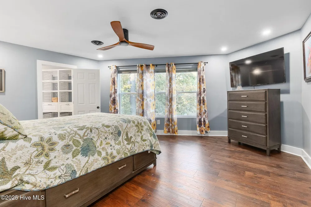 4704 Trent Woods Drive Trent Woods, NC 28562