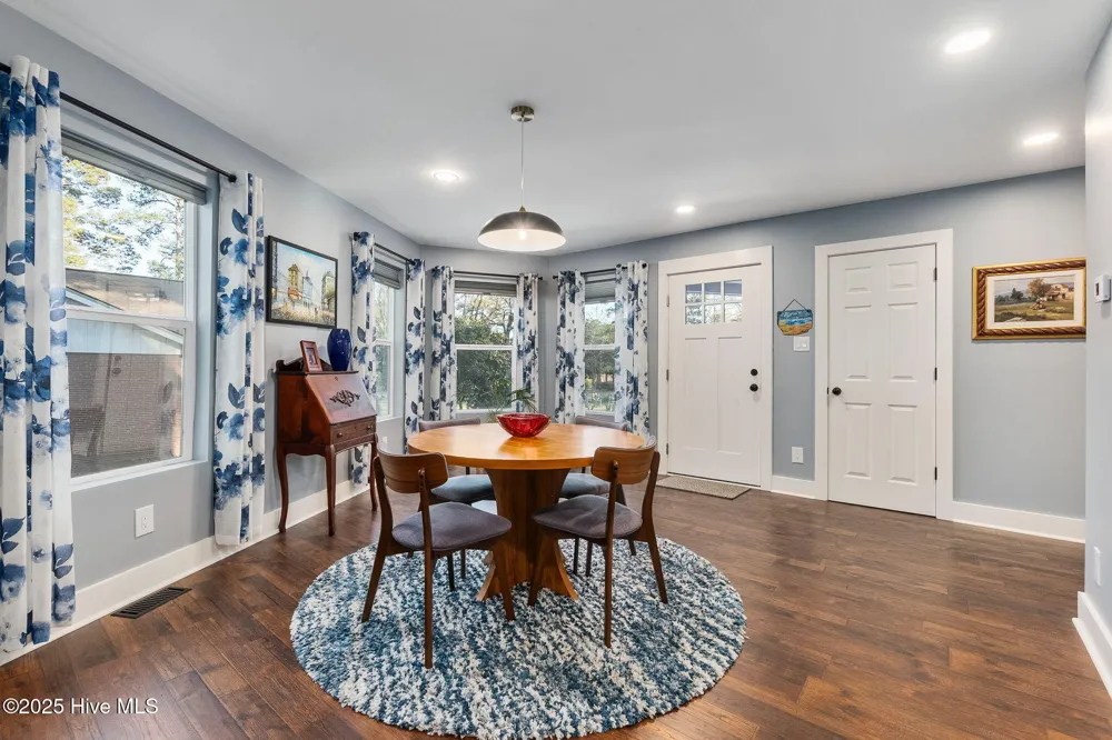 4704 Trent Woods Drive Trent Woods, NC 28562