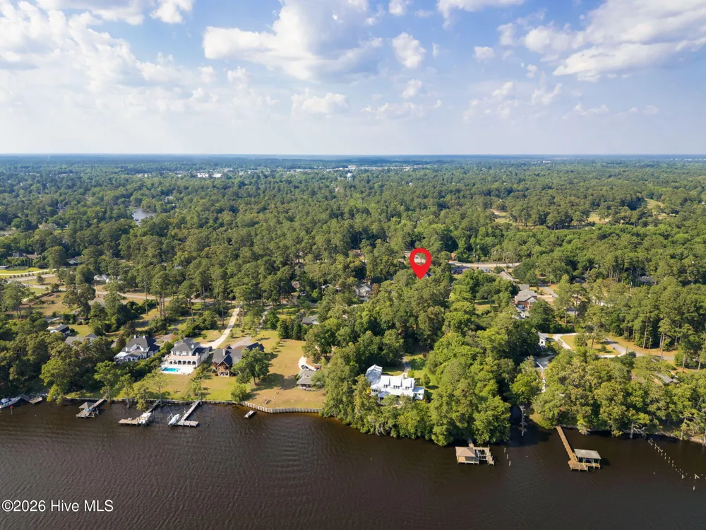 4704 Trent Woods Drive Trent Woods, NC 28562