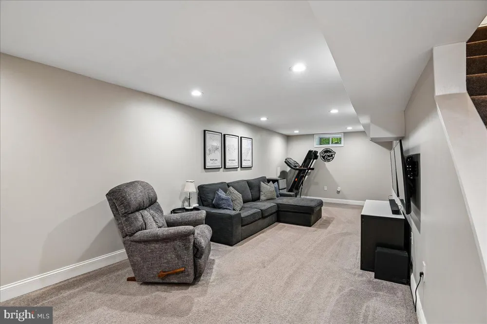 252 MAGOTHY BRIDGE ROAD Pasadena, MD 21122