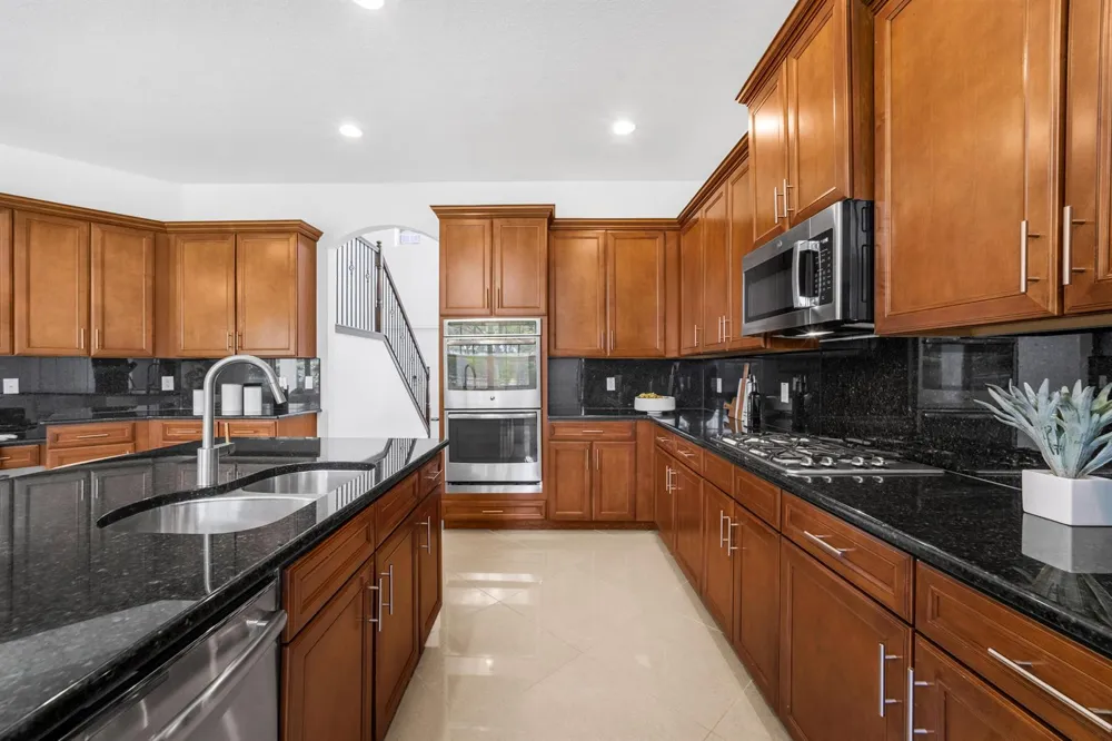10111 EDGEWATER COURT Parkland, FL 33076