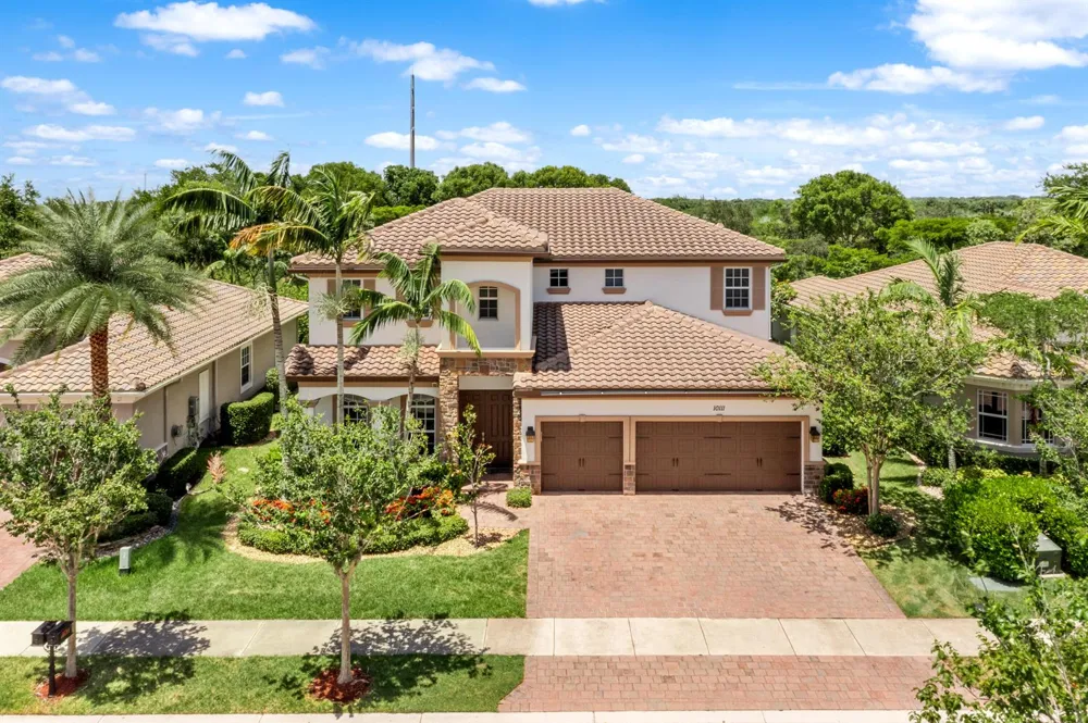 10111 EDGEWATER COURT Parkland, FL 33076