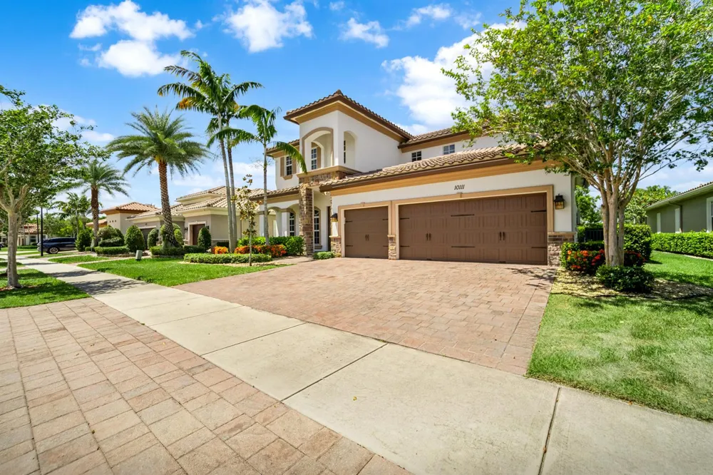 10111 EDGEWATER COURT Parkland, FL 33076