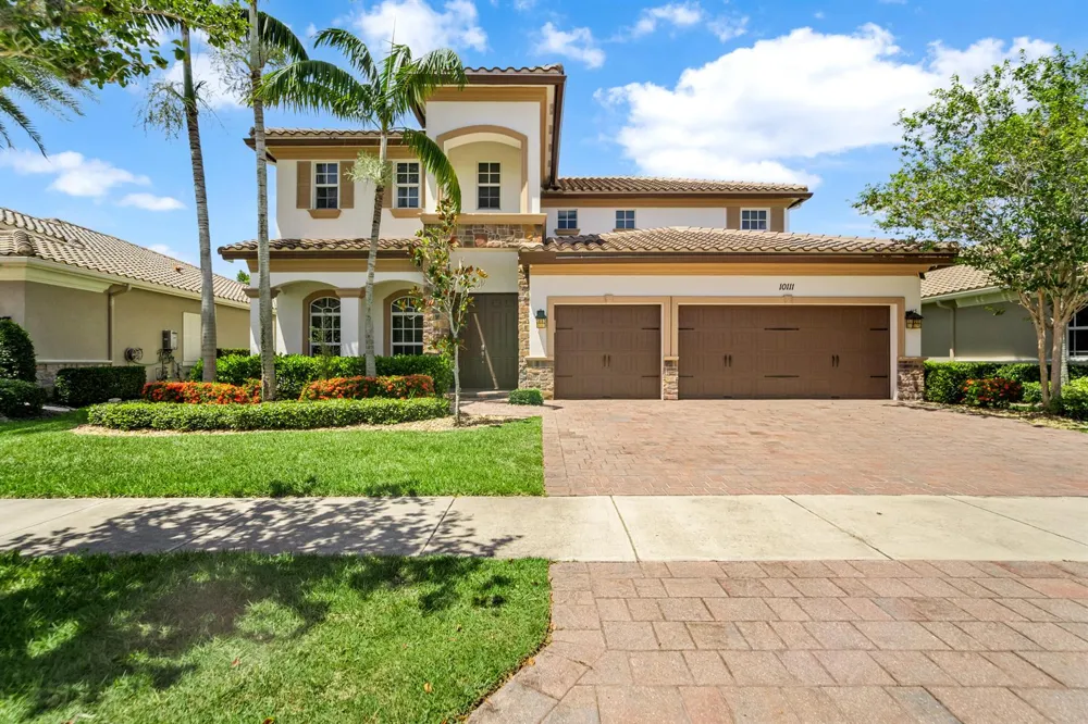 10111 EDGEWATER COURT Parkland, FL 33076