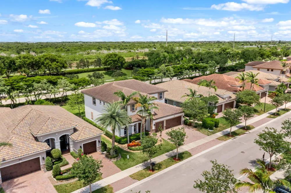 10111 EDGEWATER COURT Parkland, FL 33076