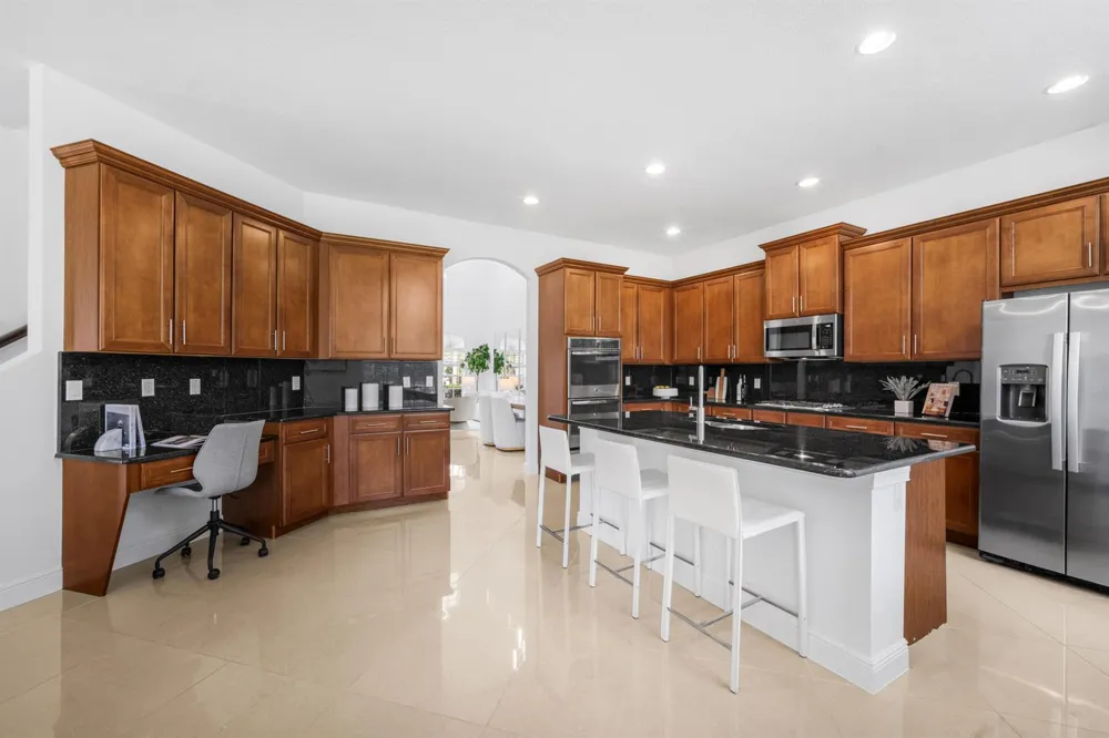10111 EDGEWATER COURT Parkland, FL 33076