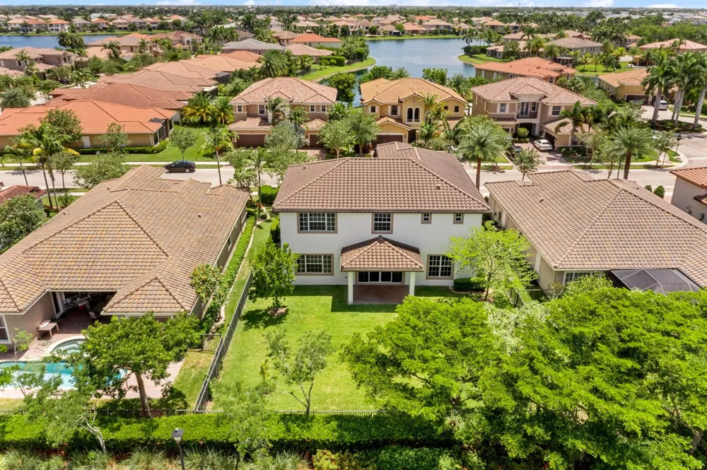 10111 EDGEWATER COURT Parkland, FL 33076
