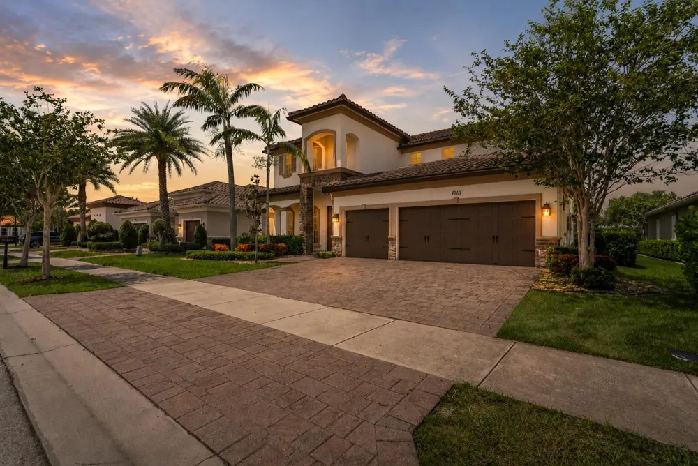 10111 EDGEWATER COURT Parkland, FL 33076