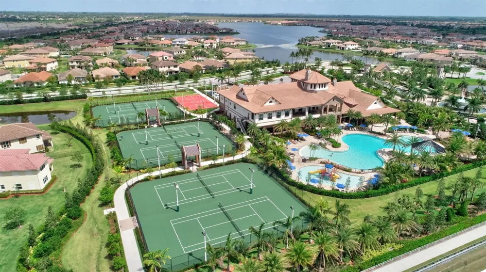 10111 EDGEWATER COURT Parkland, FL 33076