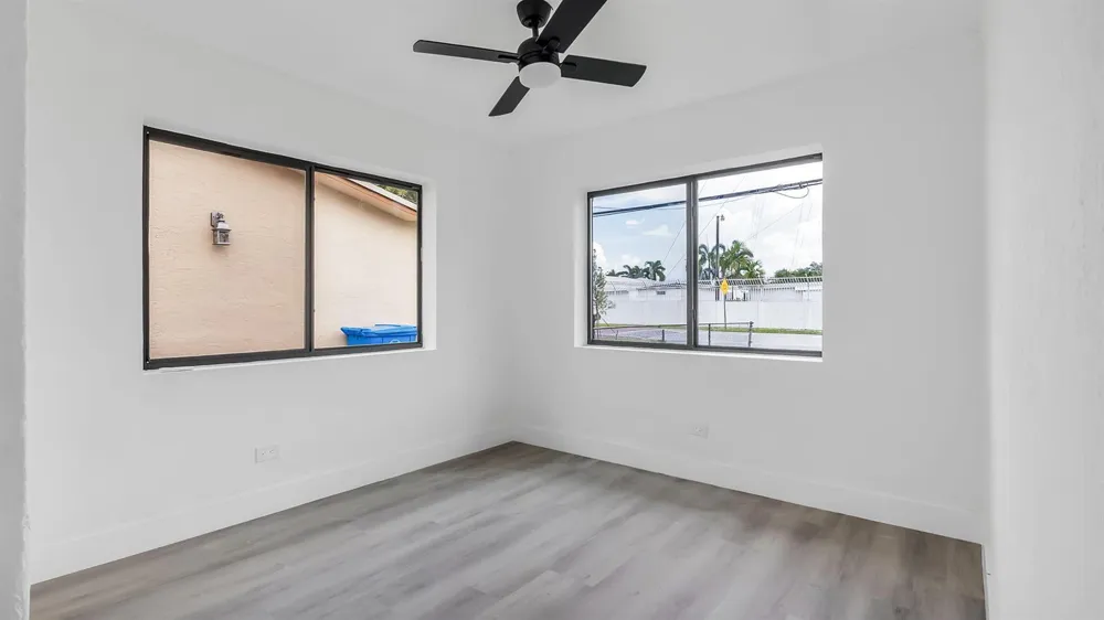 5015 SW 25TH STREET West Park, FL 33023