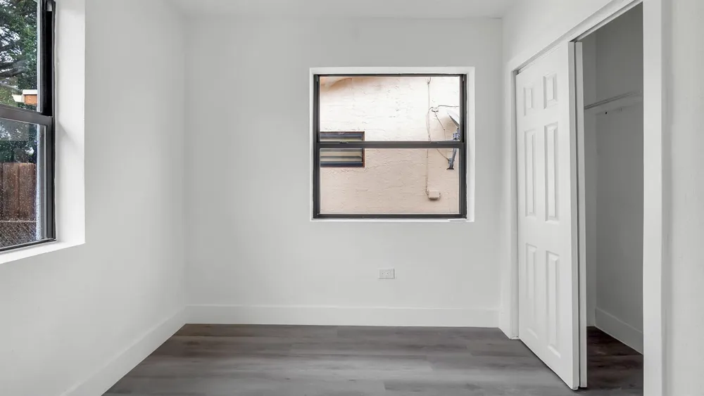 5015 SW 25TH STREET West Park, FL 33023
