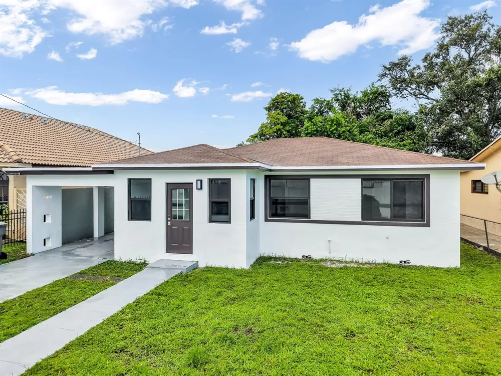5015 SW 25TH STREET West Park, FL 33023