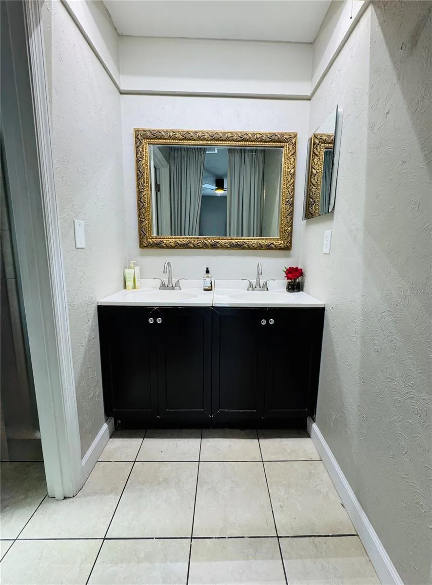 6511 JARVIS ROAD Sarasota, FL 34241