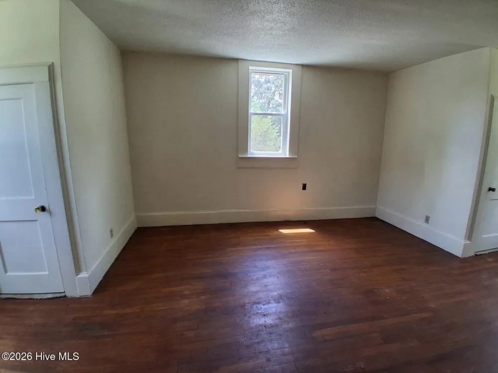 201 E Bell Street Tabor City, NC 28463