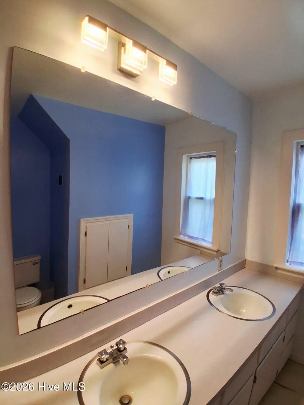 201 E Bell Street Tabor City, NC 28463