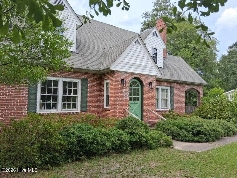201 E Bell Street Tabor City, NC 28463