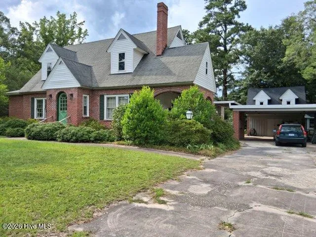 201 E Bell Street Tabor City, NC 28463