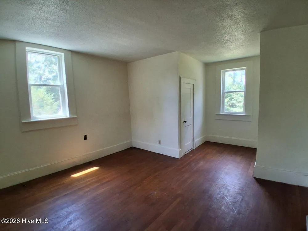201 E Bell Street Tabor City, NC 28463