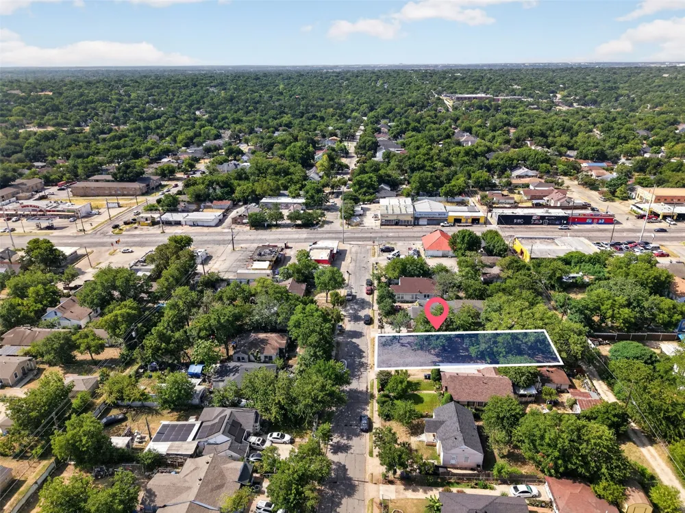 6 Ravinia Drive Dallas, TX 75211