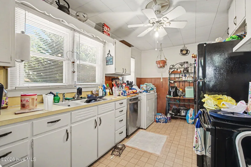 703 Scott Street Thomasville, NC 27360