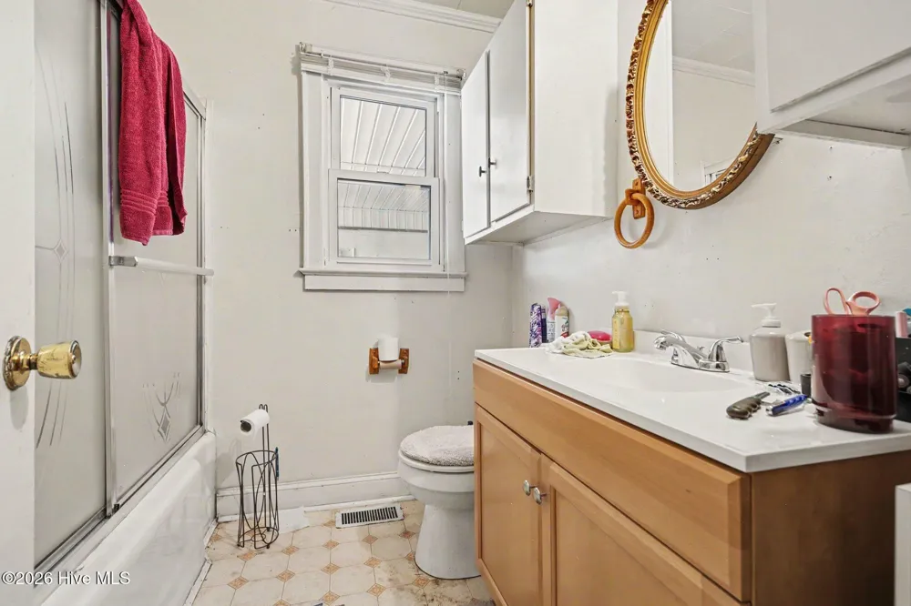 703 Scott Street Thomasville, NC 27360