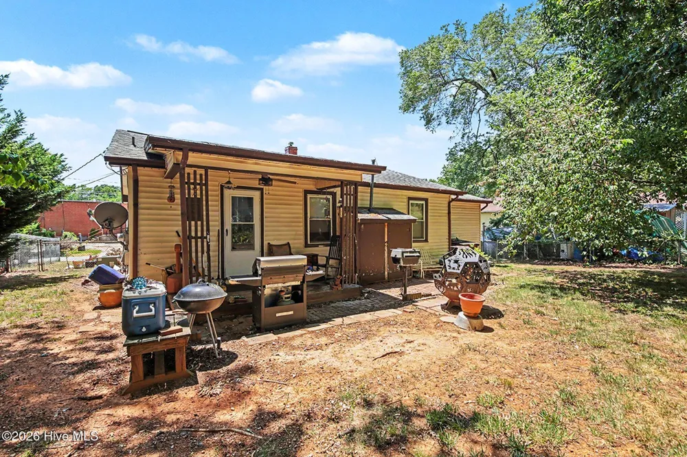 703 Scott Street Thomasville, NC 27360