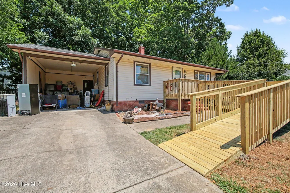 703 Scott Street Thomasville, NC 27360