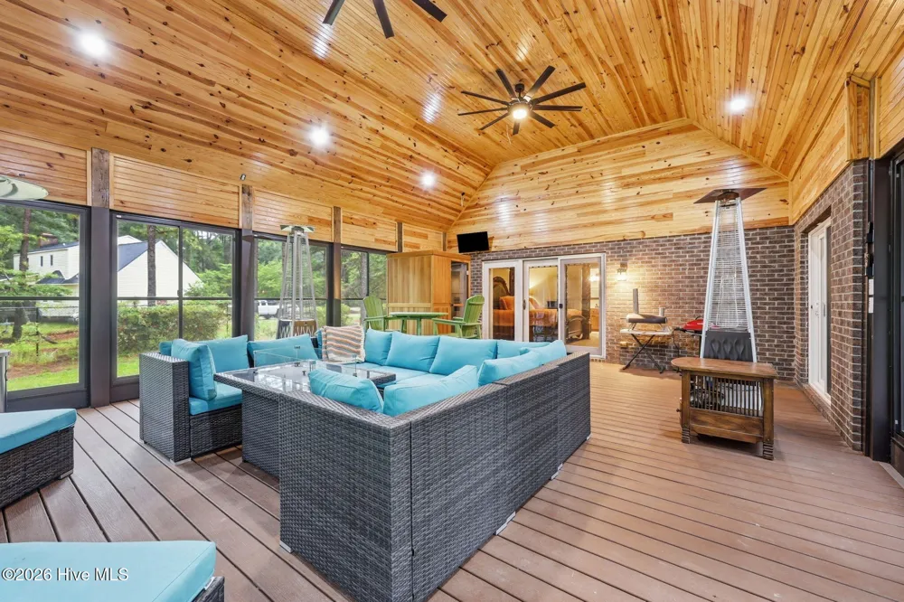 211 Channel Run Washington, NC 27889