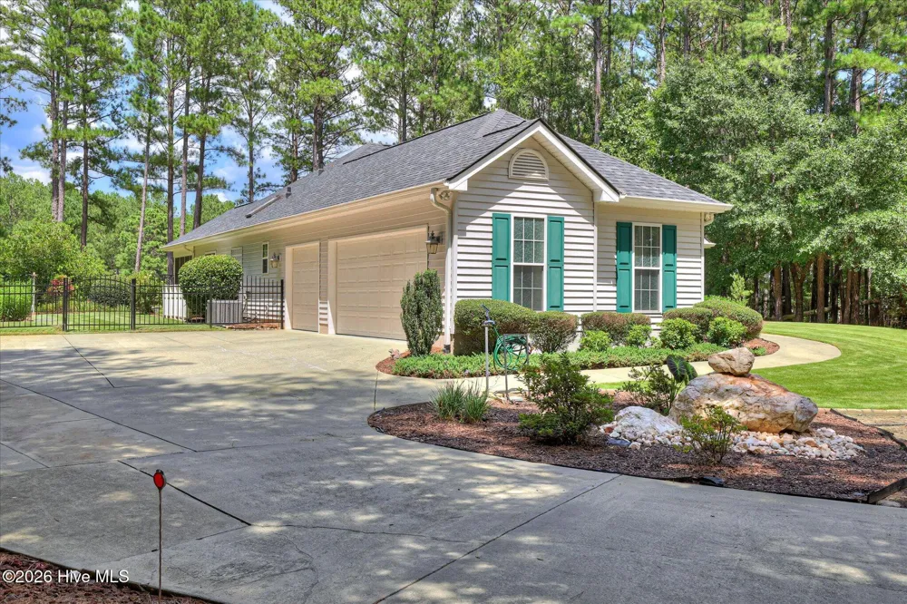 202 Bush Court Mccormick, SC 29835
