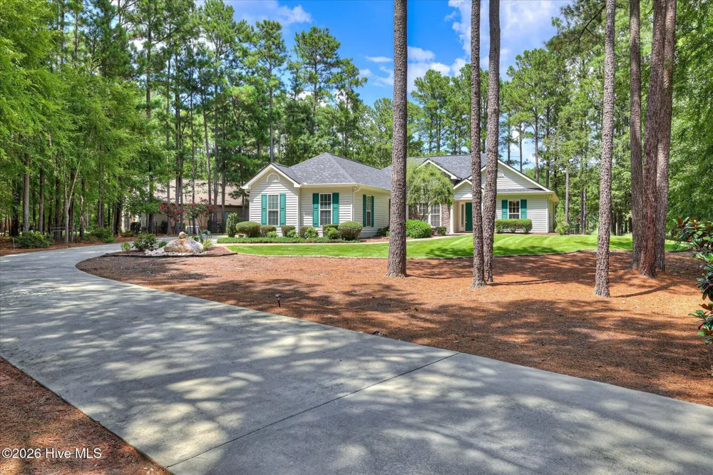 202 Bush Court Mccormick, SC 29835