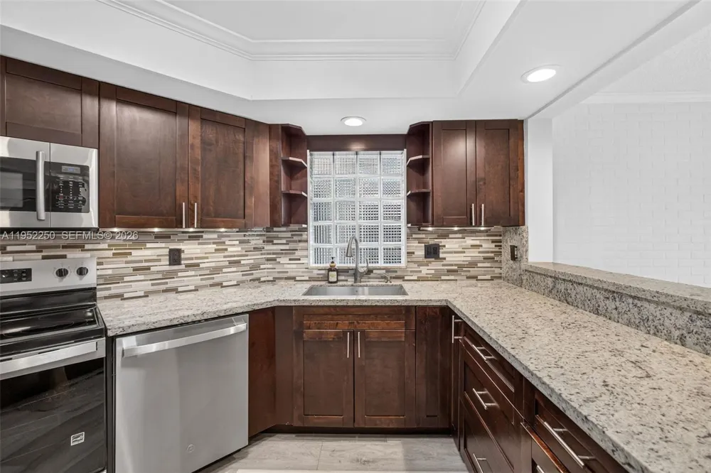 11625 Winchester Dr #B Palm Beach Gardens, FL 33410