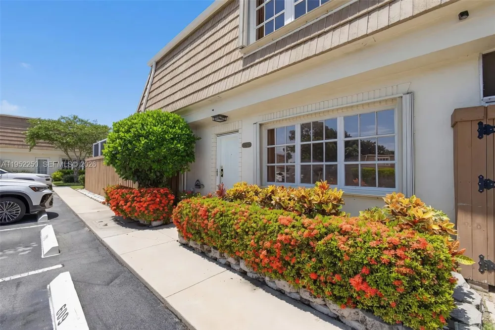11625 Winchester Dr #B Palm Beach Gardens, FL 33410