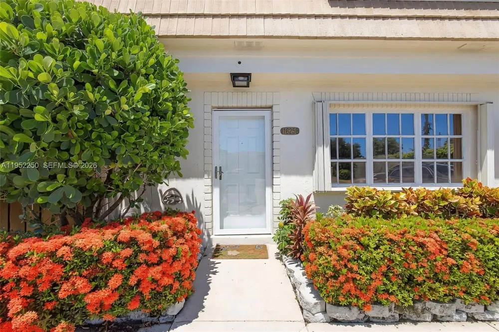 11625 Winchester Dr #B Palm Beach Gardens, FL 33410