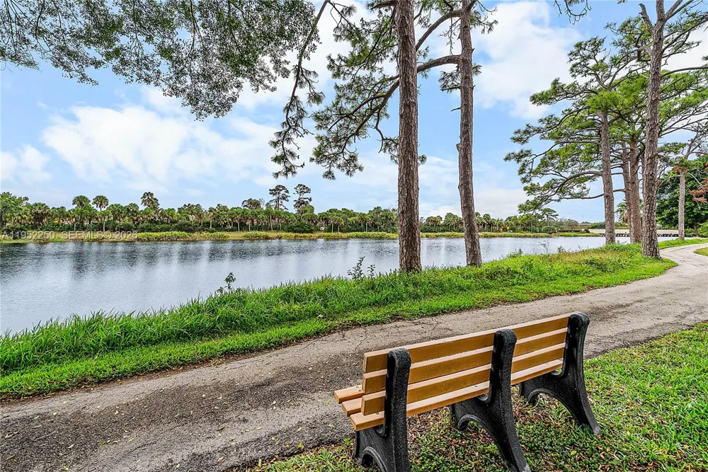 11625 Winchester Dr #B Palm Beach Gardens, FL 33410