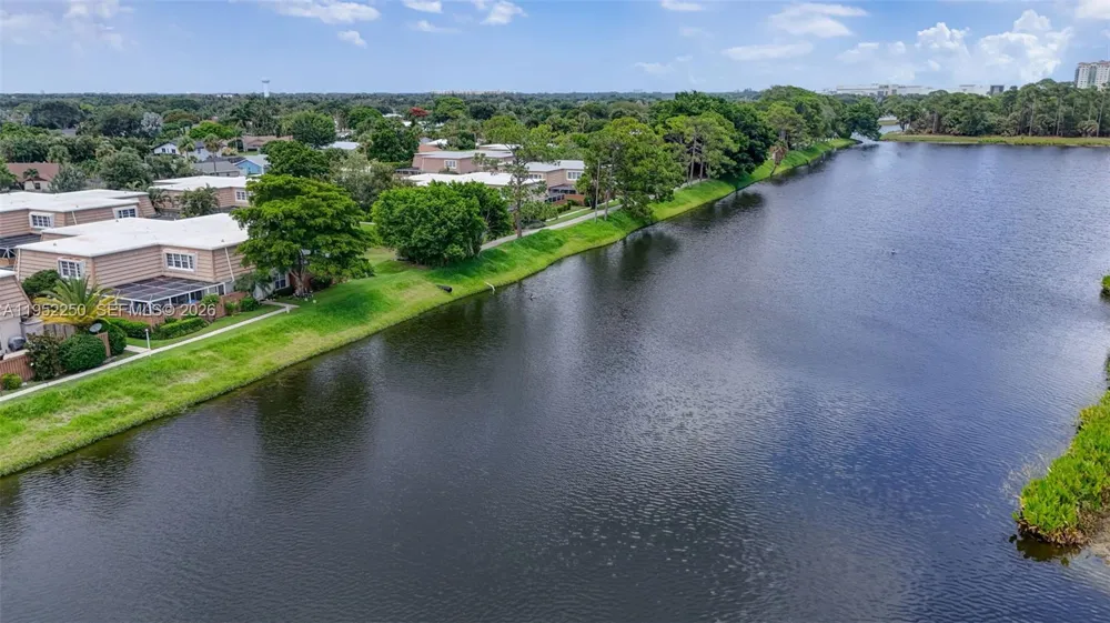 11625 Winchester Dr #B Palm Beach Gardens, FL 33410