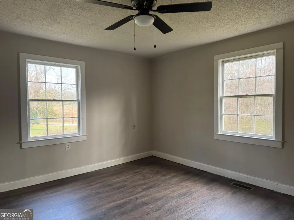 734 Bowersville RD Carnesville, GA 30521