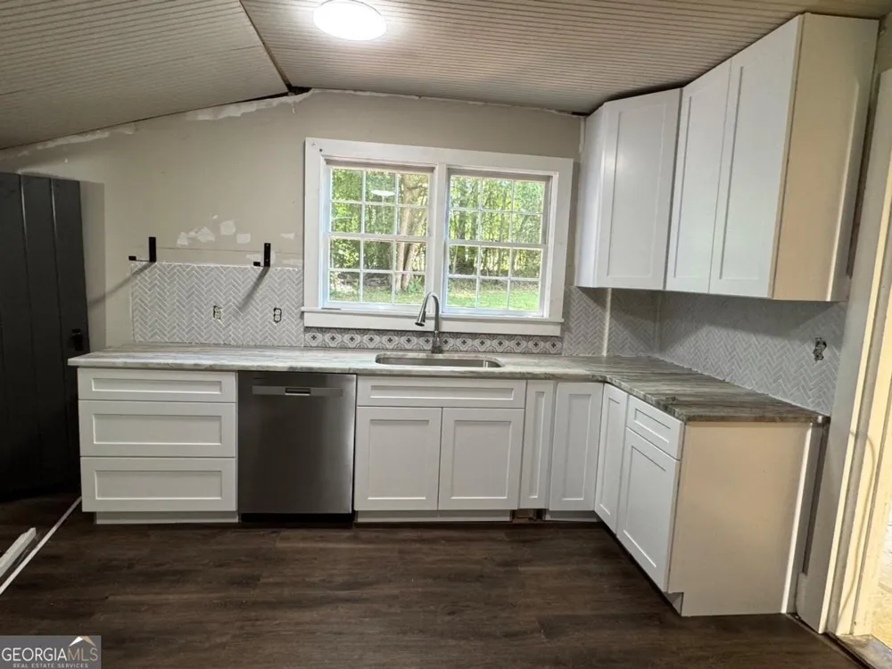 734 Bowersville RD Carnesville, GA 30521