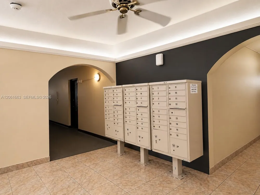 4044 NW 19th St #401 Lauderhill, FL 33313