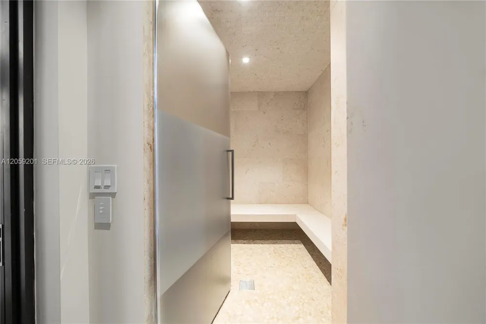 641 Leucadendra Dr Coral Gables, FL 33156