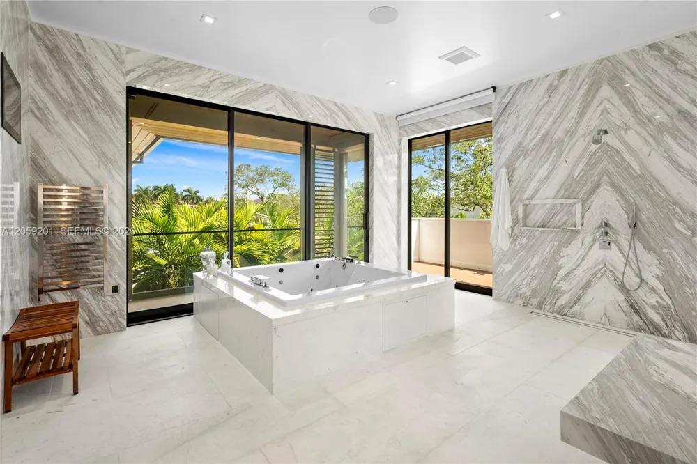 641 Leucadendra Dr Coral Gables, FL 33156