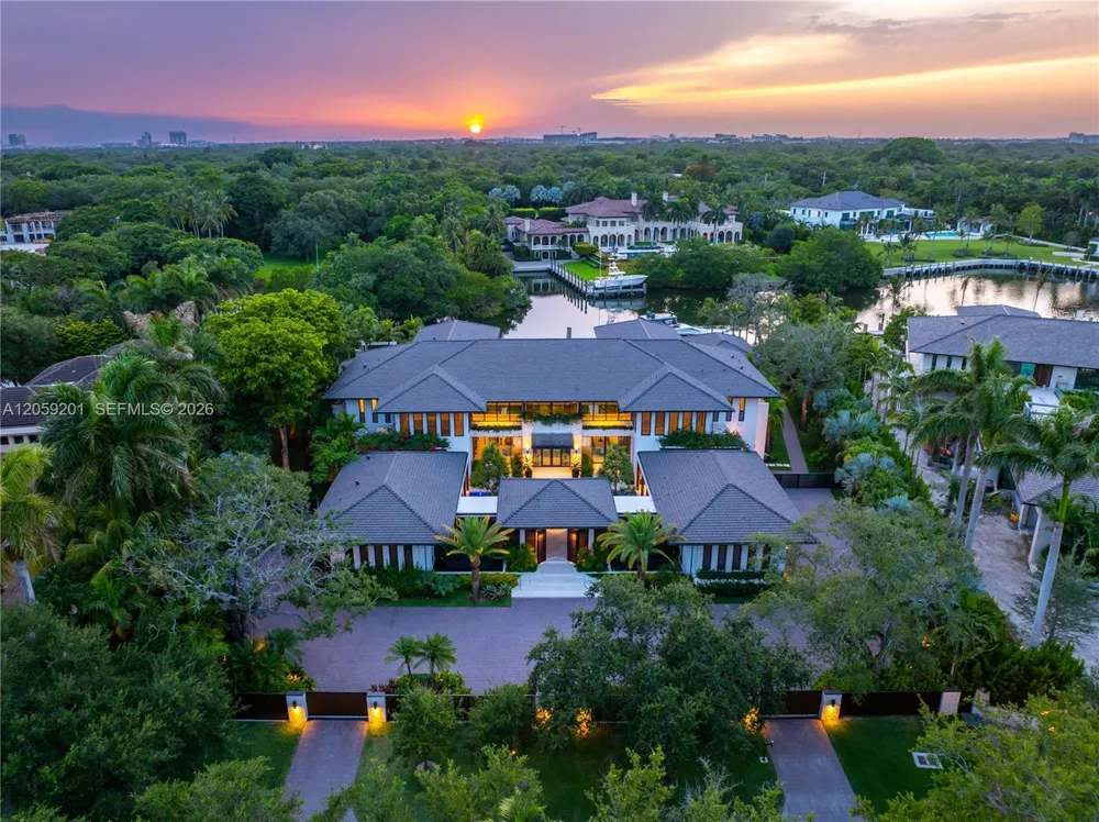 641 Leucadendra Dr Coral Gables, FL 33156