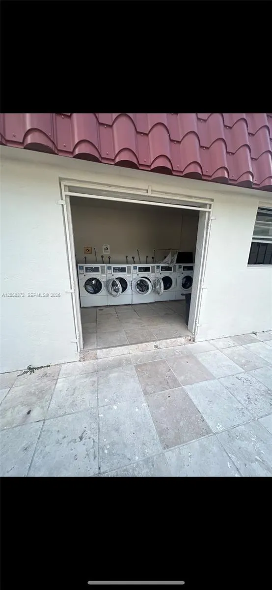 8650 SW 67th Ave #1013 Pinecrest, FL 33156