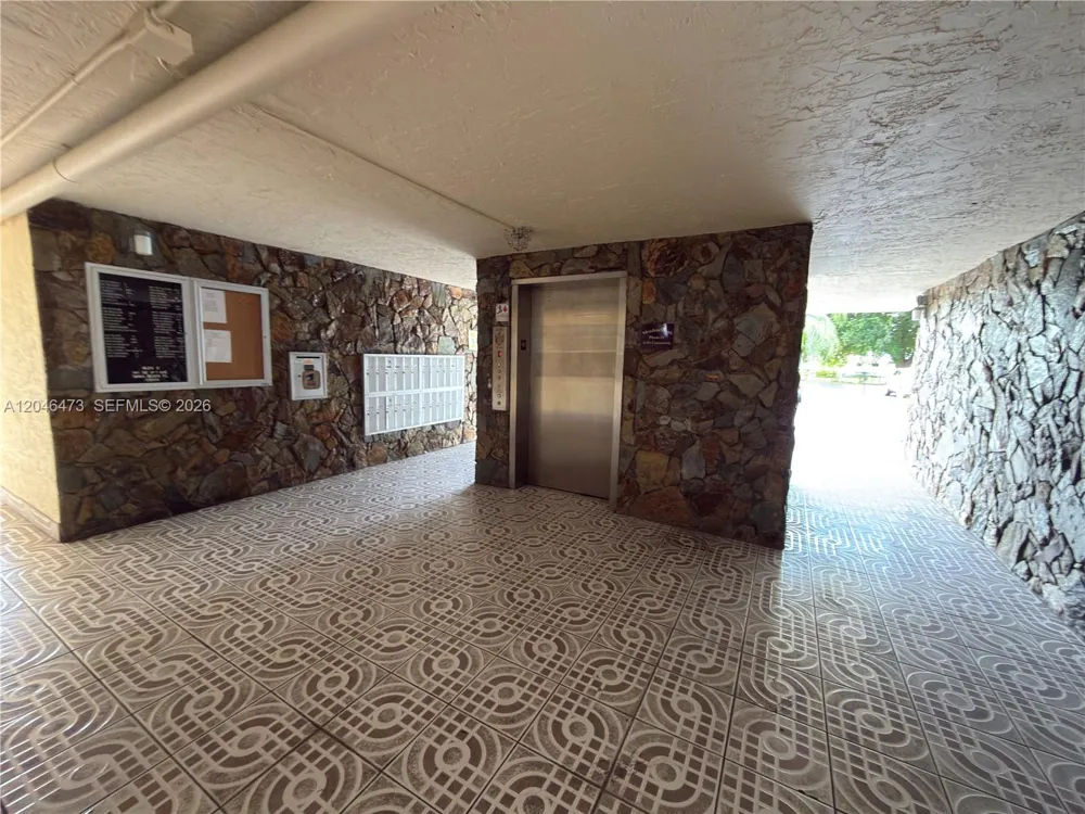141 SE 3rd Ave #106 Dania Beach, FL 33004