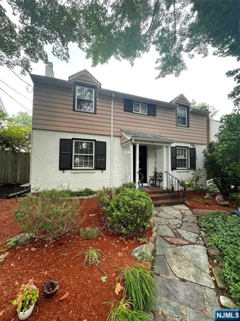 81 Grayson Place