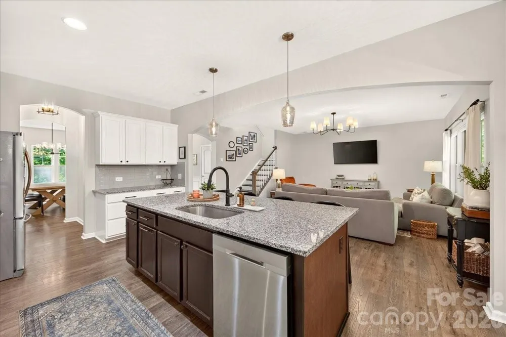 1217 Crofton Drive Waxhaw, NC 28173