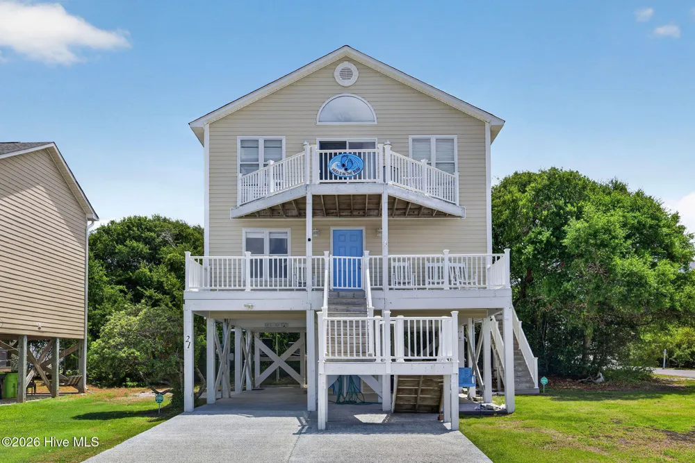 21 S Oak Drive Surf City, NC 28445