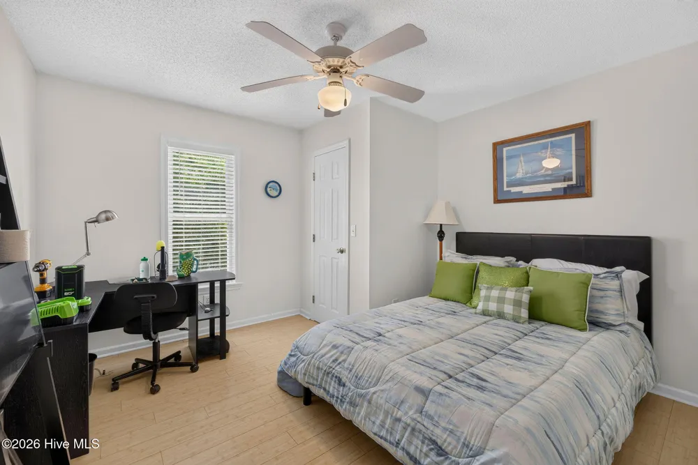 21 S Oak Drive Surf City, NC 28445
