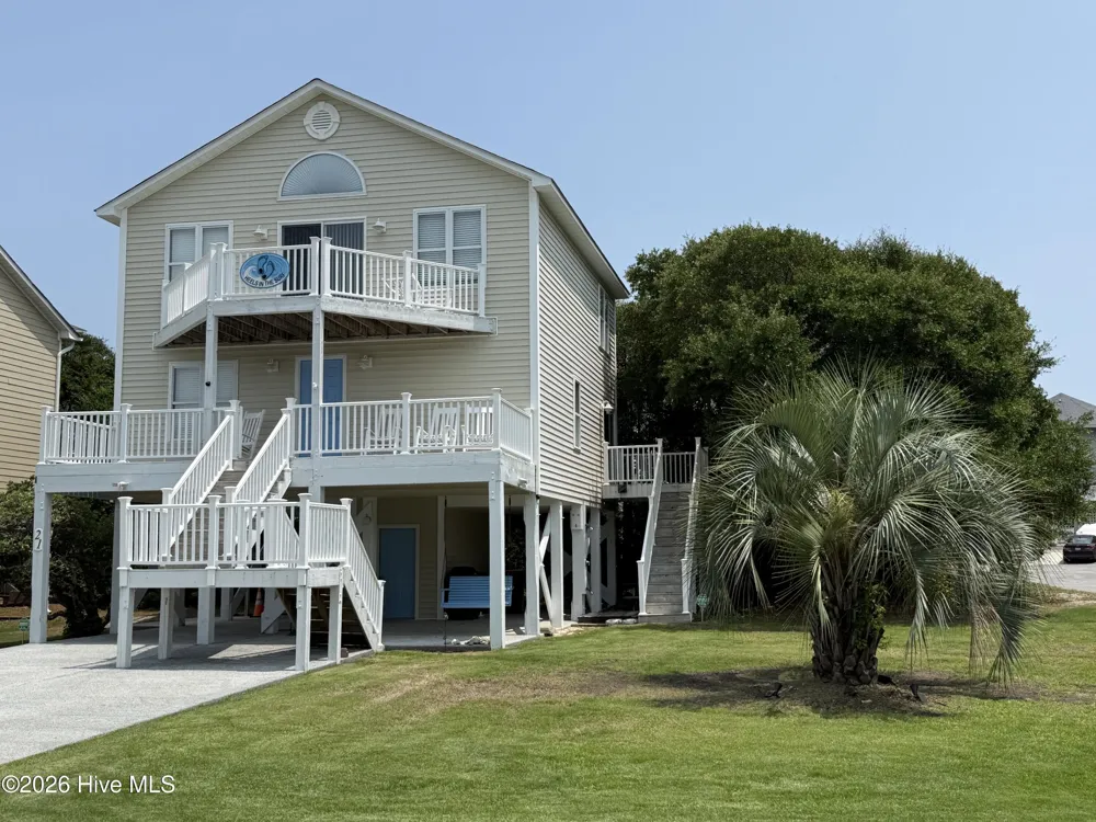 21 S Oak Drive Surf City, NC 28445