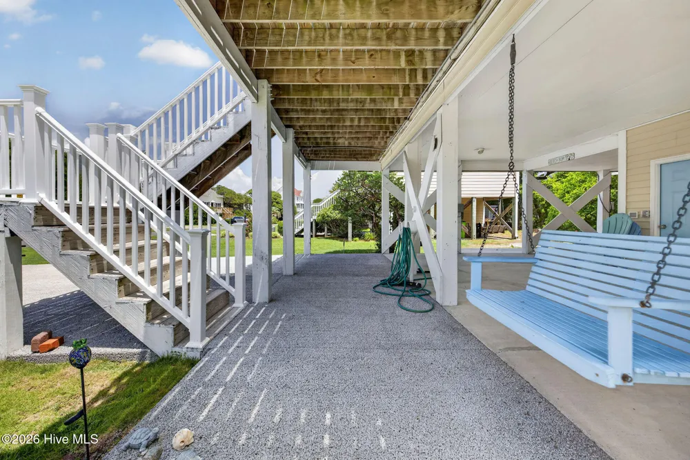 21 S Oak Drive Surf City, NC 28445
