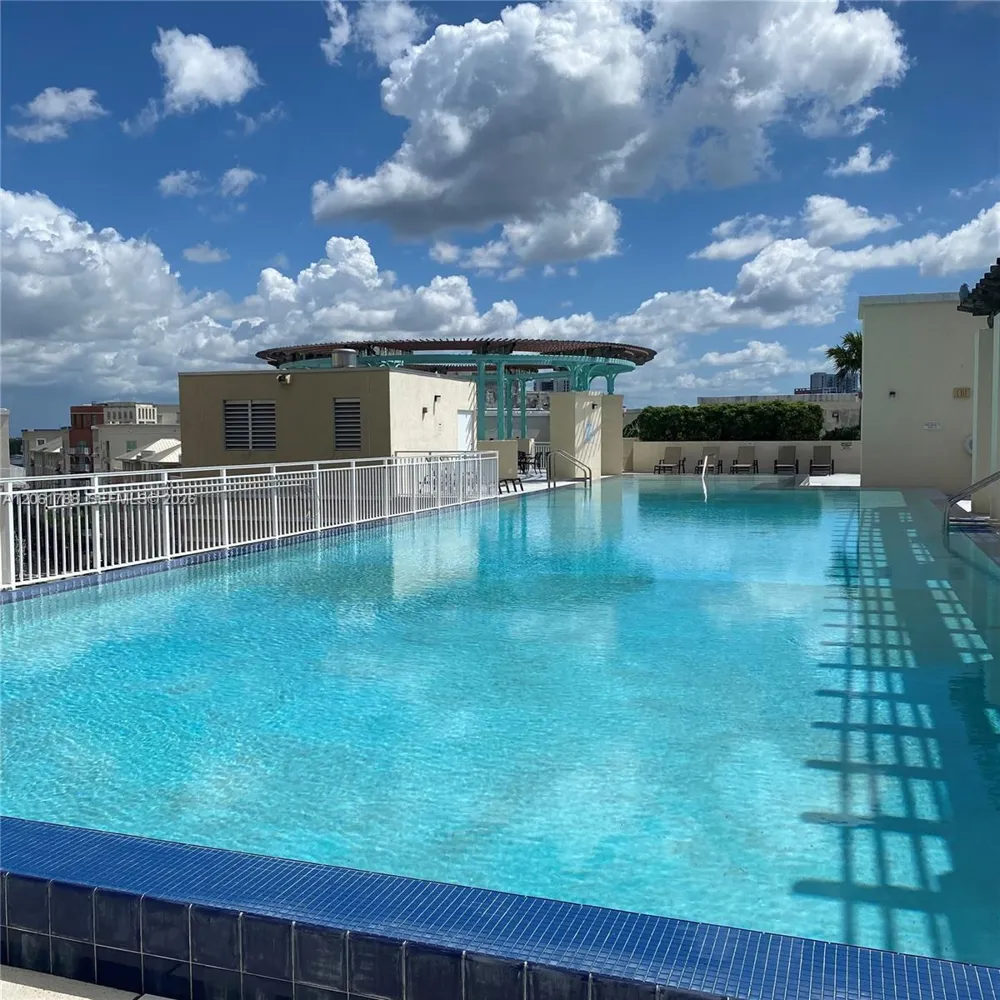 7275 SW 90th Way #509 Miami, FL 33156